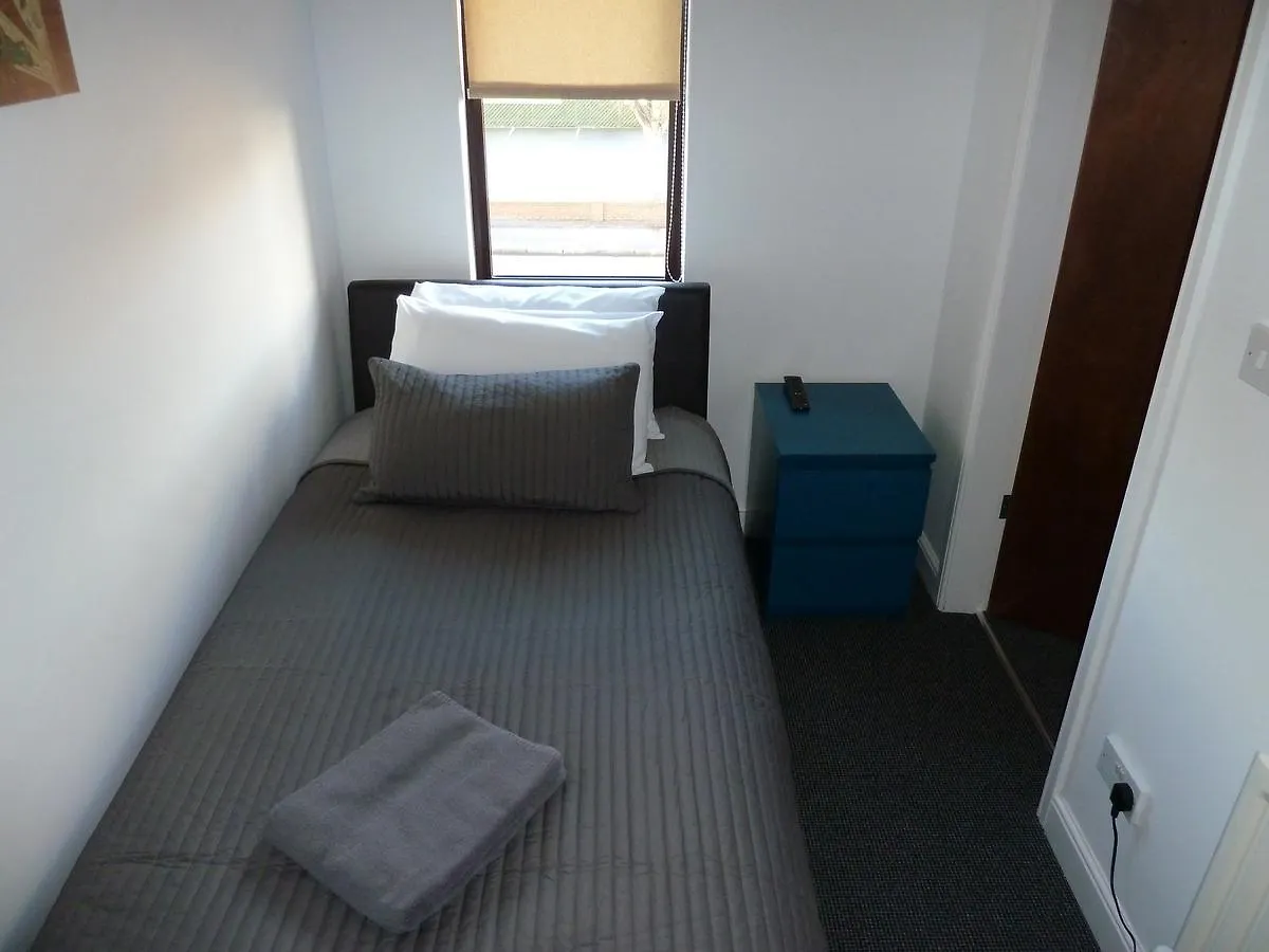 River Rooms Nottingham 2*, West Bridgford